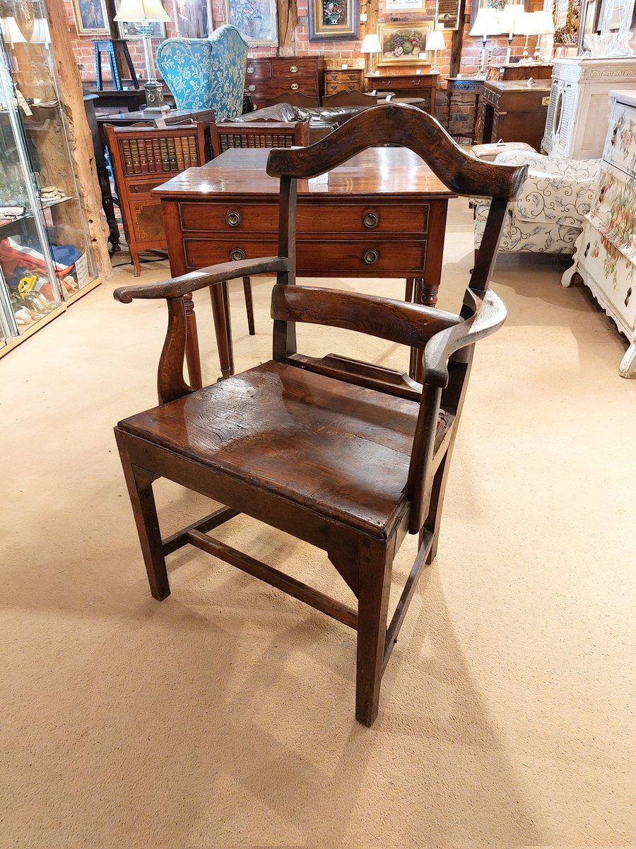 eversleybarn's tweet image. #castironstand #antiquechair #blackforeststools #elephanttable 
instagram.com/eversleybarnan…