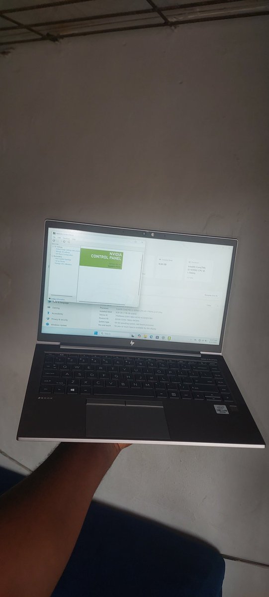 Odogwu agba ọtọ afụ (@mazi_paska) on Twitter photo HP Zbook Firefly 14 G7
8GB RAM 256GB SSD
Core i5 -10th Gen Processor 
4GB Nvidia Quadro P520 Graphics 
Backlit keyboard 
Fingerprint lock 
Face ID lock. HP Zbook Firefly 14 G7
8GB RAM 256GB SSD
Core i5 -10th Gen Processor 
4GB Nvidia Quadro P520 Graphics 
Backlit keyboard 
Fingerprint lock 
Face ID lock.