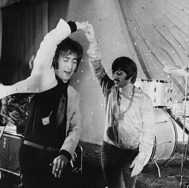 the beatles every 3 hours (@beatleshours) on Twitter photo 