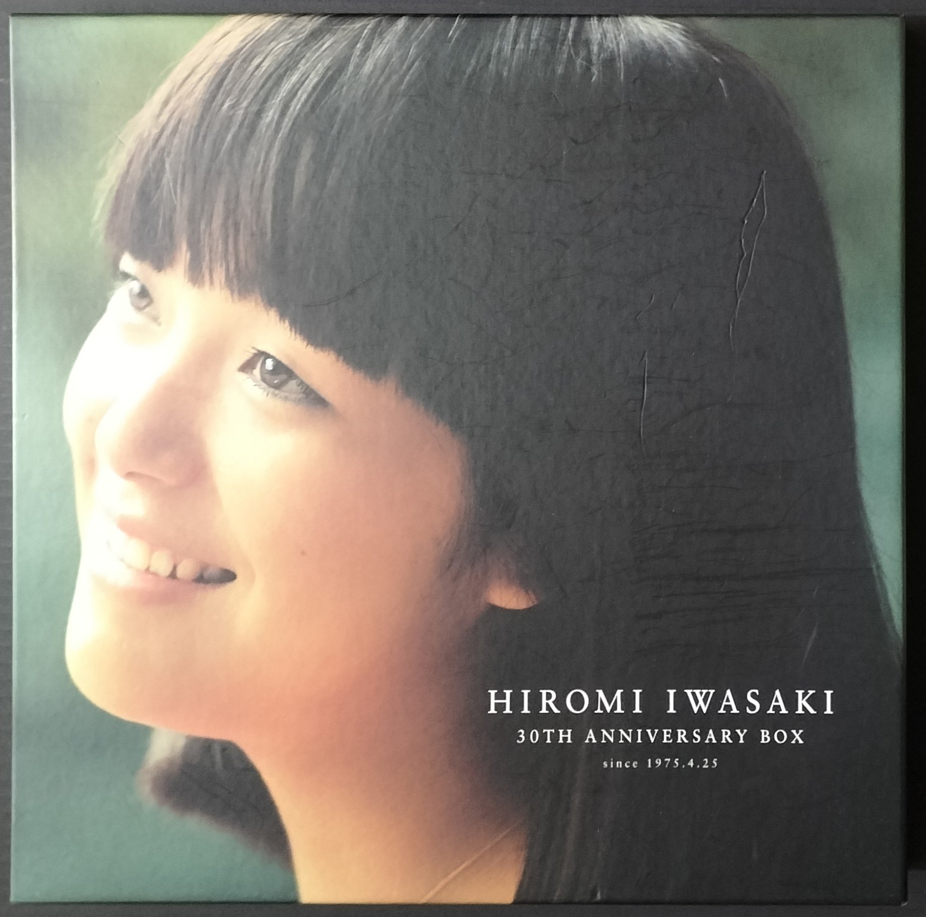 値下げ　岩崎宏美 30th Anniversary Box Amazon.co.jp: 岩崎宏美 30TH ANNIVERSARY BOX: ミュージック