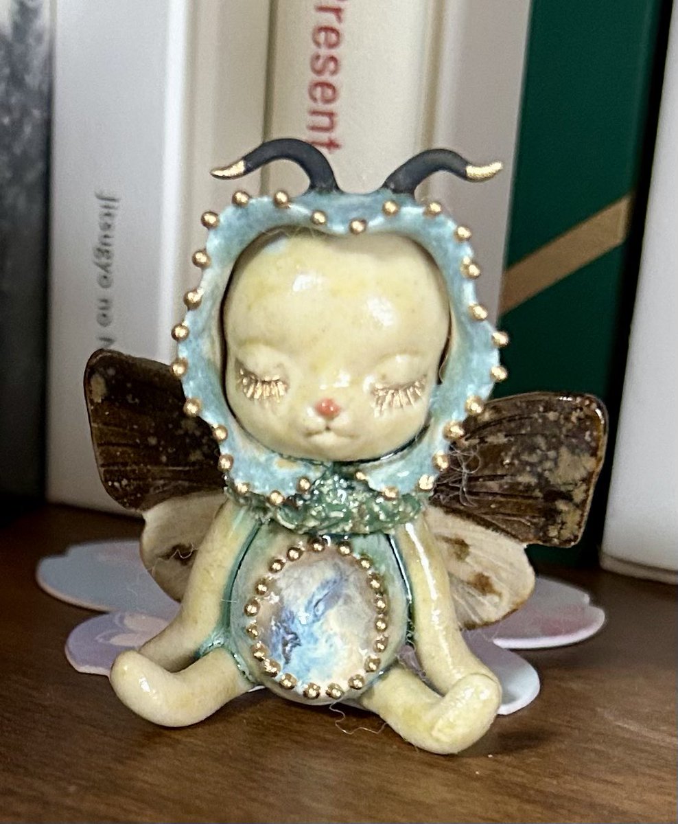 櫻井結祈子展 “聲なき竜の川”
@不忍画廊　(日本橋)
櫻井さんの新作絵本“聲なき竜の川”に登場する竜と人ではない何者かの作品が展示されている
櫻井作品は以前からよく観ているけど、ゴシック的なところに惹かれるのかな
可愛くてちょっと怖い、自然との繋がり
絵本も魂にとても響くものだった