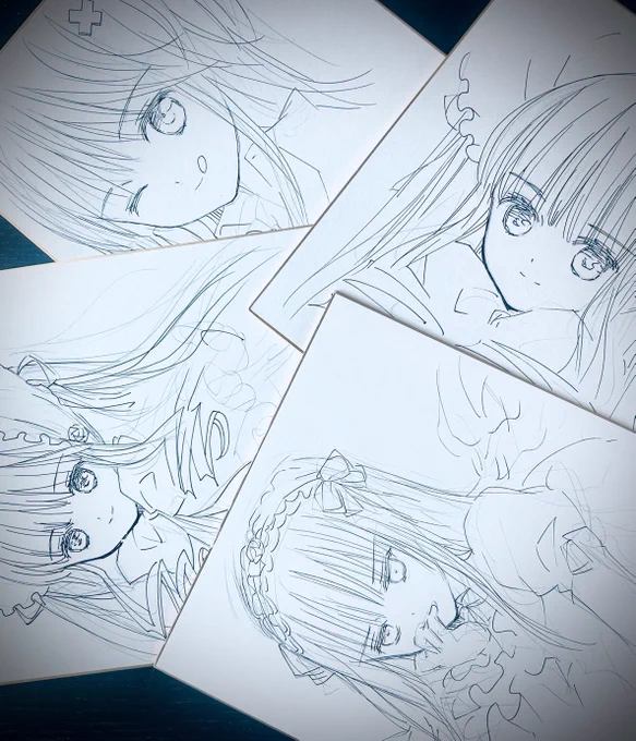 色紙を描かせて頂くたび思うのが「さすがアナログundoが効かない…!」
写真だとわかりにくいですがこれらは微細な折れや擦れのため自主的にお蔵入りした色紙たちです……ここまで描いたのに〜!😭🍑
#PEACHPIT特別展 
