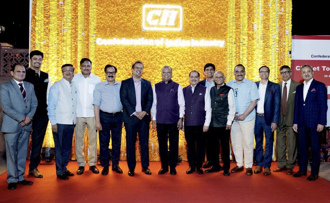 Rajasthan finally has its own scheduled bank – AU Small Finance Bank.

Founder Sanjay Agarwal’s journey is a masterclass in vision, grit &amp; humility.

From cricket whizkid to billionaire, he built trust like a temple. The pride of Rajasthan.

#AUBank #Banking #Rajasthan #BySubodh