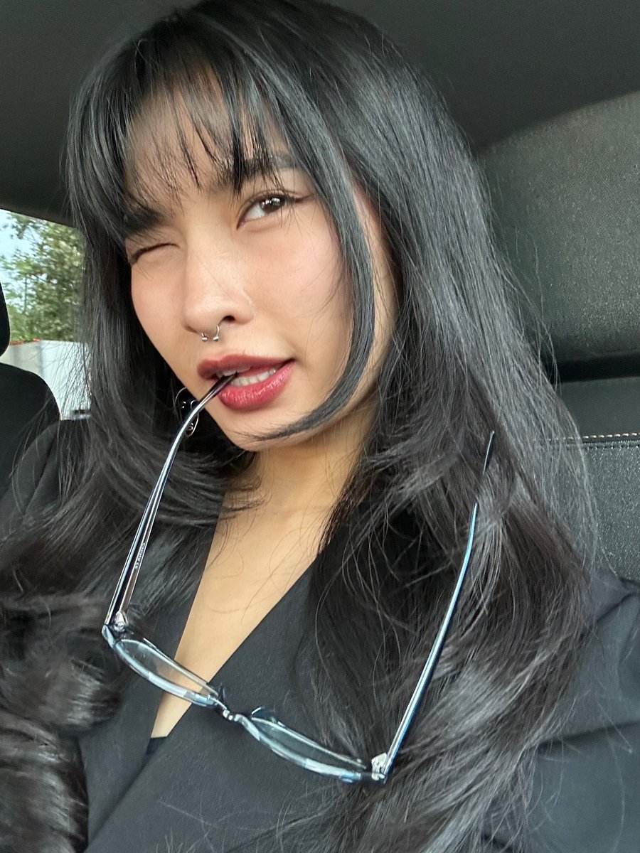 ༞ꨄмιαиzα иgυуєиꨄ༞ tweet media