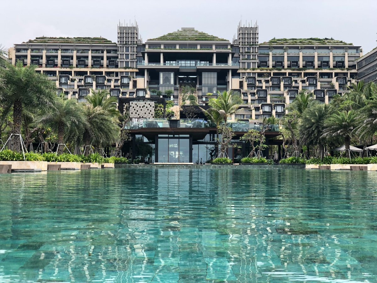 GlobalProffess's tweet photo. Ever wondered what it’s like to work in a 5-star resort? 👀 Come take a look. 
📞 WhatsApp: +254 41 2088800
📧 Email: info@globaleliteprofessionals.com
🌐 Website: https://t.co/4X358Ut9Fu

#CruiseJobs #CareerAtSea #CruiseLife #MaritimeCareers #GlobalEliteProfessionals https://t.co/7sevruVnKJ