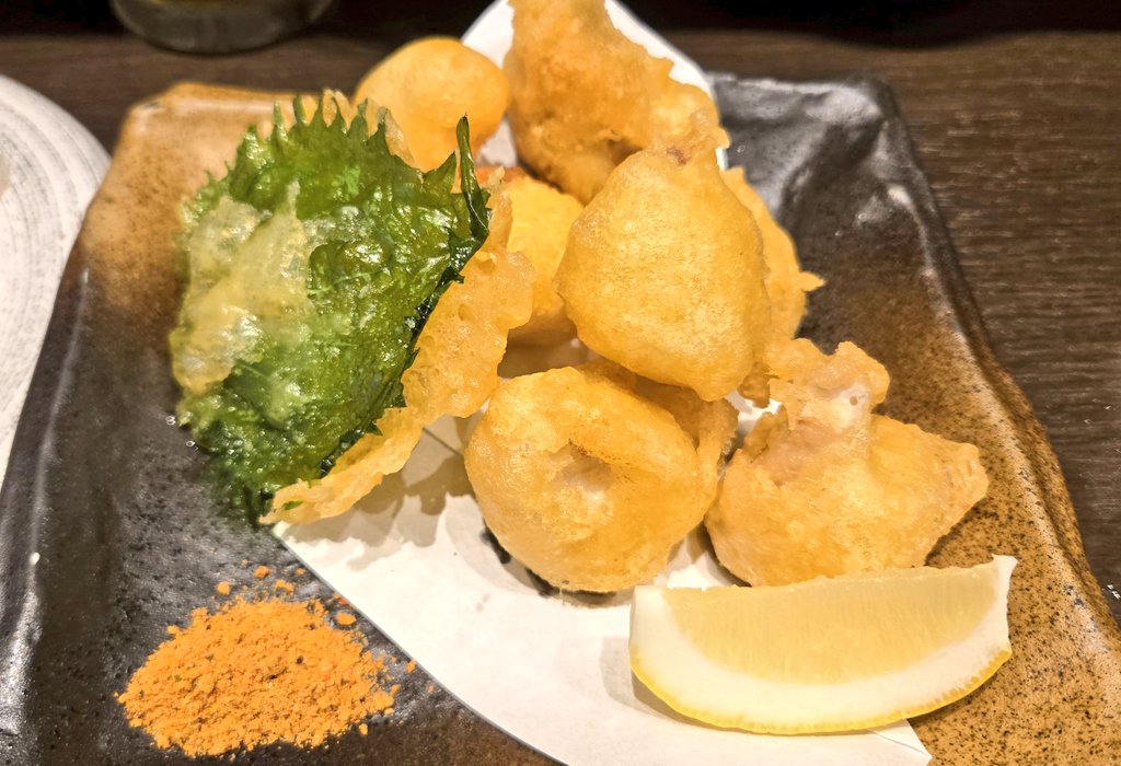 山口県に移動したのでふぐで一杯🍺
真ふぐのタタキ､真ふぐ白子の天ぷら
はい､優勝～ι( ´∀`)ノ🍺
#清水サポ広島遠征