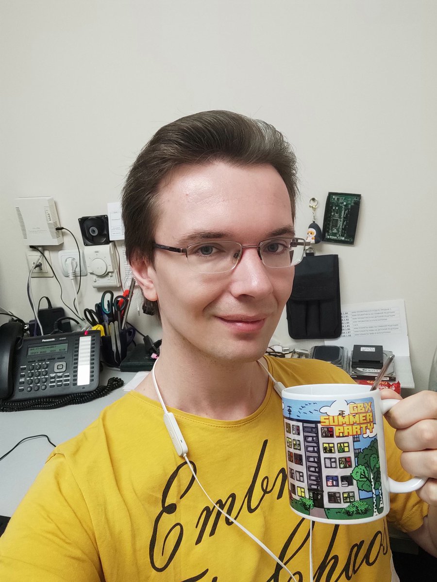 И снова на работе 🙂 всем доброго утра ☕