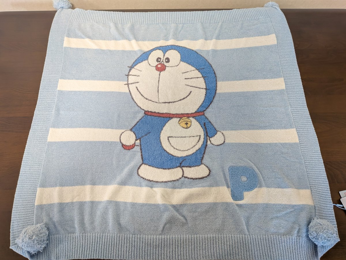 カウボーイさんからドラえもんベビーグッズ届いた！
カワイイ～～。
お茶目なイタズラでSwitch2の空箱の中に梱包されてて最初マジで騙された。