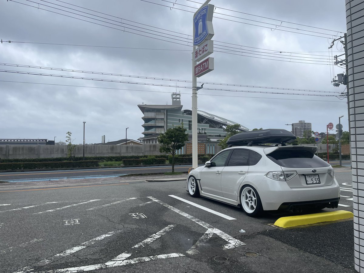 furi_GRF's tweet photo. 阪神競馬場と𝕞𝕪 𝕔𝕒𝕣
多分箕谷らへんで盗撮されました😂 https://t.co/okyNgFiprI