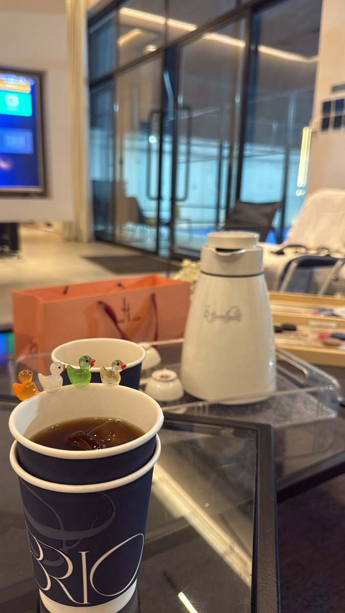 نومي فوق تحت وامس طلعت بادل وشربت ٣ اكواب قهوه وبكرا عندي فاينل اتمنى اغمض افتح خلصت فاينل