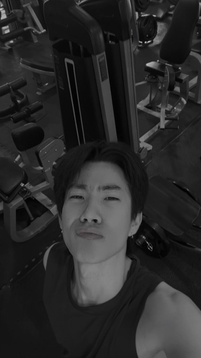 ร่างพี่ก่อมาแน่💪 <a href="/off_tumcial/">Tumcial</a> 

IGs: tumcial 

#ออฟจุมพล
#OffJumpol