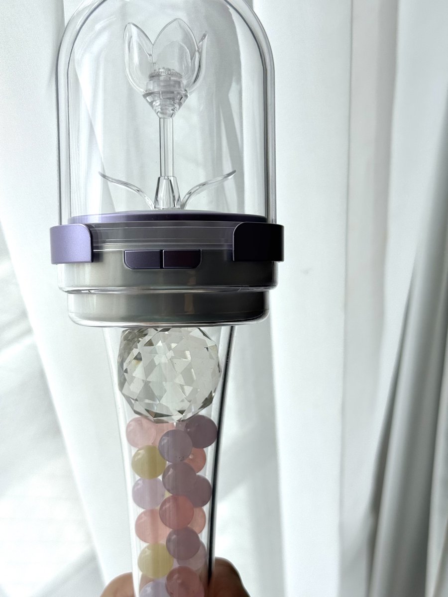 私はちゃんとした大人なのでILLITペンライトのデコを瑪瑙の天然石