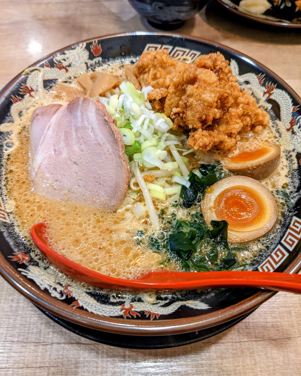 ３時のちゃー☕
　∧🧸∧
ฅ(Ξ╹ω╹)ฅ　ﾁｬｰﾁｬｰﾁｬｰ✨

みそ熊　御徒町駅前店
特•味噌らーめん　麺大盛り無料
唐揚げ〜🐓煮卵〜🐣
#bayfm_it　#みそ熊