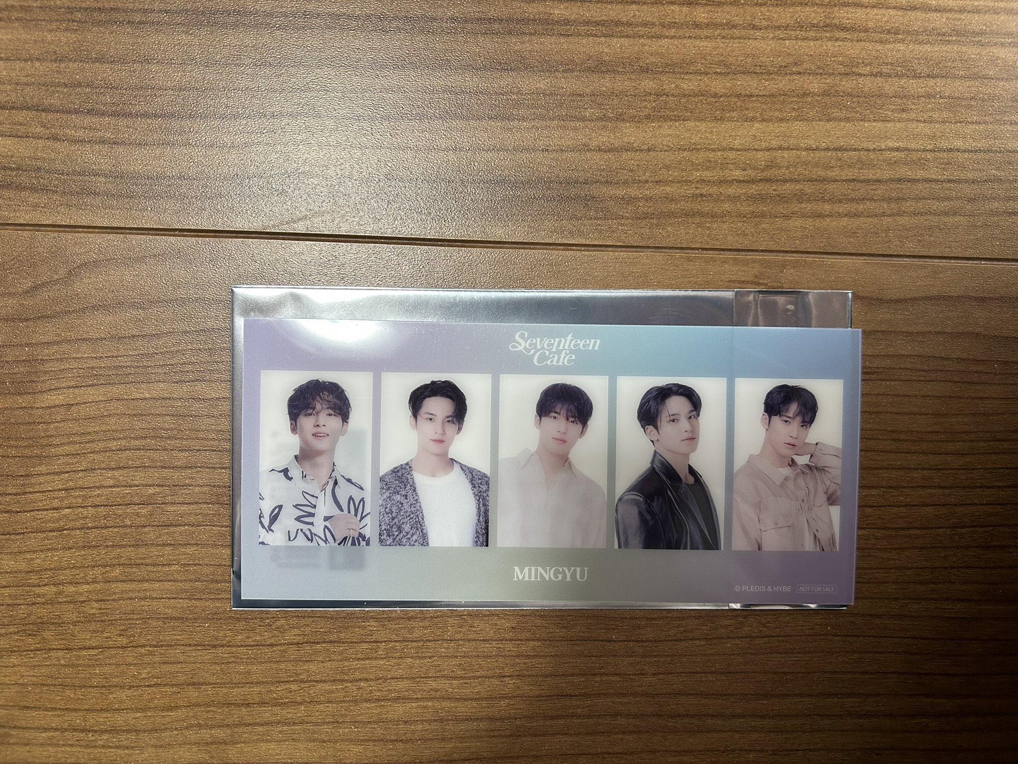 セブチカフェ 2020 SEVENTEENcafe EC特典　ミンギュ 𝐻𝑎𝑝𝑝𝑦 𝑀𝐼𝑁𝐺𝑌𝑈 𝑑𝑎𝑦 ₊⊹ SEVENTEEN ミンギュくんの