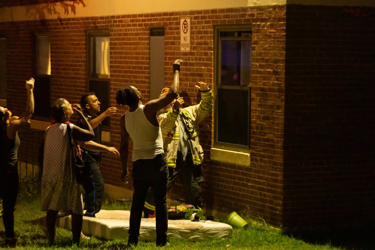 857_Fire_Photography tweet media