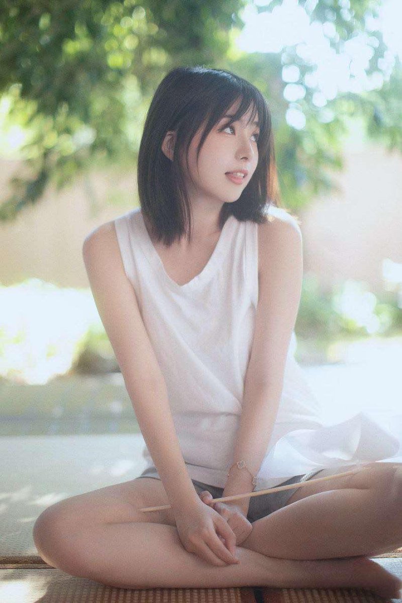 低烧女孩 tweet media