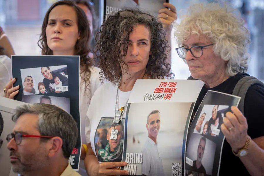 all_israel_news's tweet image. Families of hostages, fallen soldiers &amp;amp; Oct 7 victims call general strike against Israel’s Gaza War expansion ow.ly/VbSs50WCBhp

 #PeaceForGaza #StandWithFamilies #VoicesForPeace #GazaWar #EndTheViolence