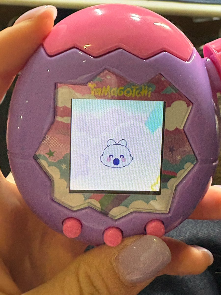 katarineyu's tweet photo. Disaster struck again. Miran cried, so I cleaned up, fed it, and played with it until it finally burst into giggles again. My little drama queen. https://t.co/XZOXU3D26O