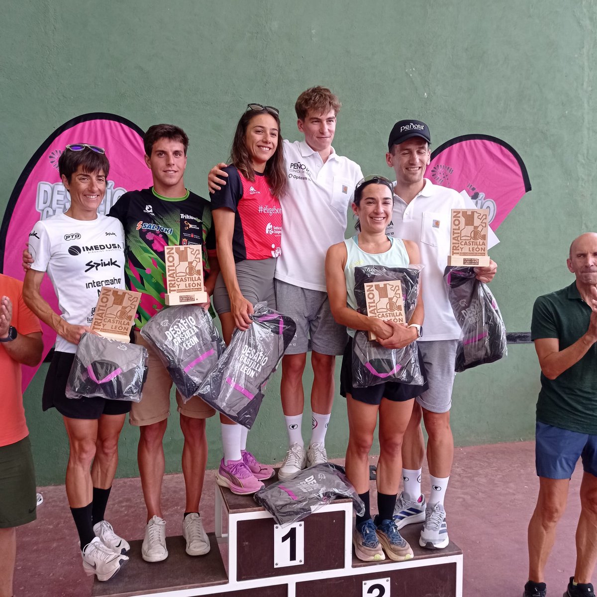 fedetriatloncyl's tweet photo. 📢 Las clasificaciones de Desafio Castilla y León, el 🏊♀️🏊🚴♀️🚴🏃♀️🏃 MD de Medina de Rioseco ya están en la web de @fedetriatloncyl
https://t.co/J3H2b3Dvgm
Echa un 👀, comparte y disfruta de lo conseguido
#triatlon #clasificaciones #resultados #teamCyLtriatlon https://t.co/r5BMTf4ZPf