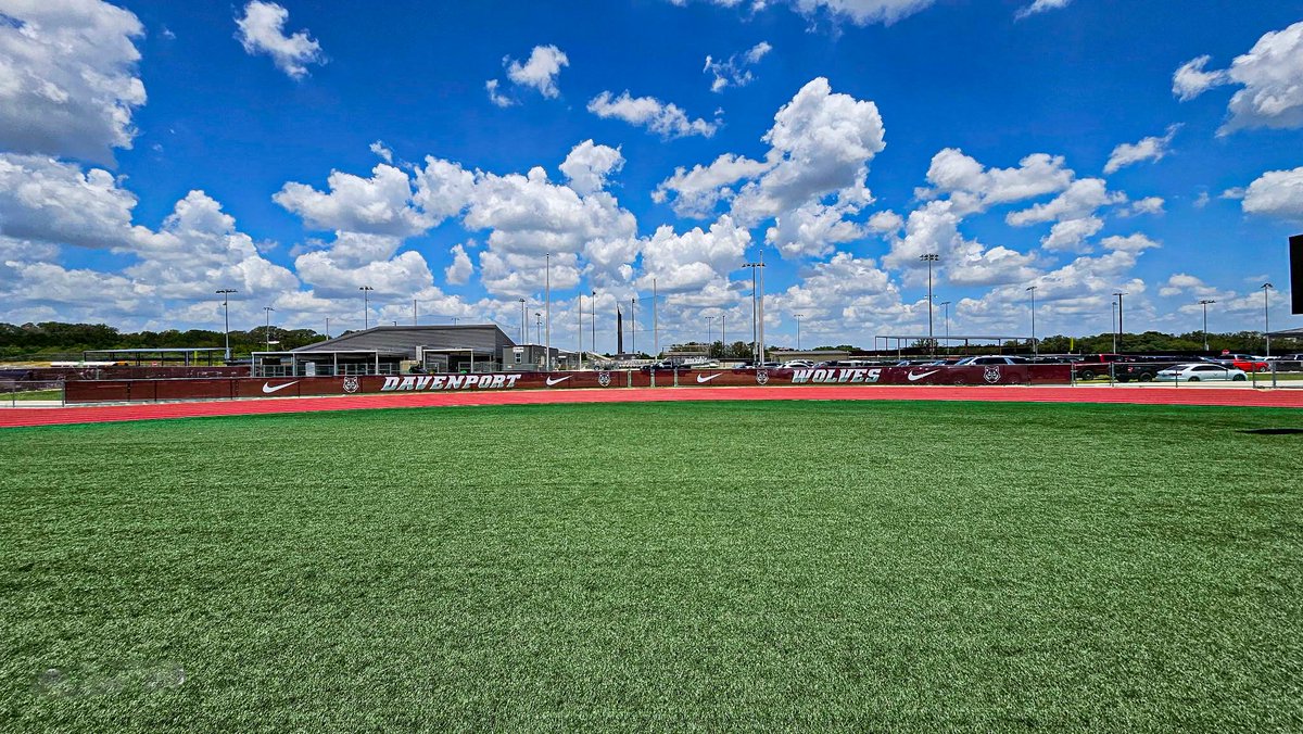 collins_comp's tweet photo. We just hooked up 📍Davenport HS - San Antonio,TX football stadium with brand new bleachers and a field view that’s pure touchdown vibes! 🙌

We appreciate @BSNSPORTS_TX @Davenport_HS

#AthleticFacilities #footballseason #sanantoniotx  #stadiumupgrade #sportcontractor https://t.co/S5SPfJK03o