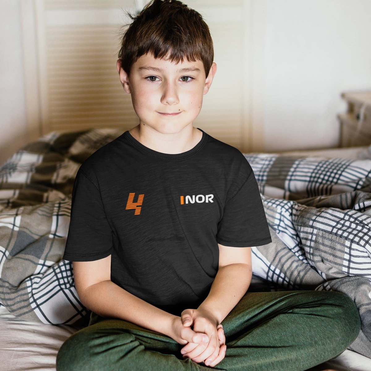 Clever_Gifts's tweet image. Childrens Lando Norris Tshirt with Free Sticker, Ideal F1, Lando gift. clevercreationsuk.etsy.com/listing/110084…  #DadGift