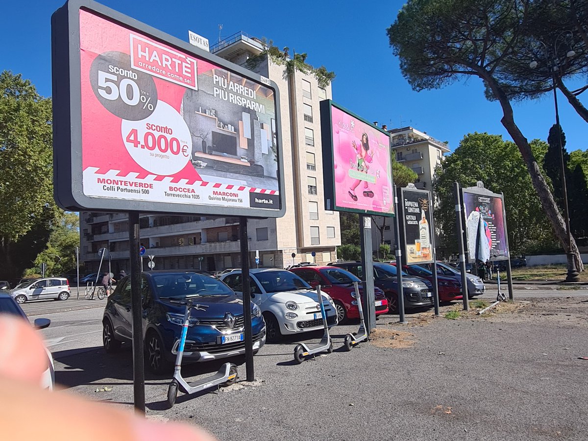 Cartelloni: Gualtieri azzera la riforma del 2014 e fa riscrivere le norme alle ditte pubblicitarie. Dopo 4 anni di nulla, nuove regole che aumentano gli impianti e danno più poteri ai privati, prorogando la Cartellopoli attuale per altri 10 o 20 anni.
diarioromano.it/cartelloni-a-r…