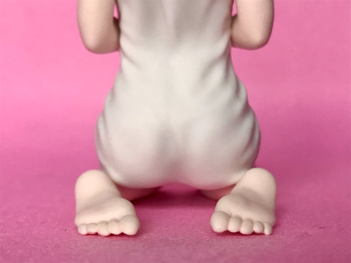 BANDAI/Relax time/フリーレン

フリーレン様 今日もお綺麗ですね
キャミワンピがSexy
色白素肌がSexy
悪いお顔もSexy
如何なる描写も愛おしい

まずは足裏ｸﾝｸﾝｽｰﾊｰから…怒りますよね
えっ…いいんですか
ありがとうございますフリーレン様
それでは…失礼します

#葬送のフリーレン