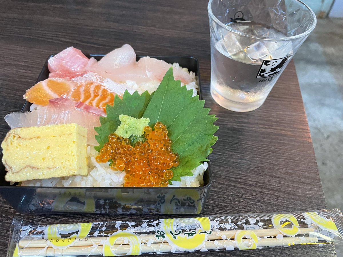 まざー tweet media