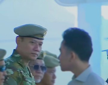 Lebih tampan dari Pak SBY wektu muda...