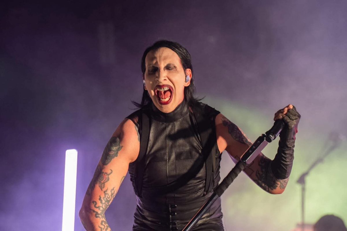 RaulGtzNR's tweet image. EL CONCIERTO QUE CAUSÓ POLÉMICA 

El concierto más mediático, polémico y controversial del año se llevó acabo esta noche ¡Marilyn Manson en  San Luis Potosí! 

Y es que, pese a que la comunidad católica no quería que se presentara en la feria del estado potosino, Marilyn Manson