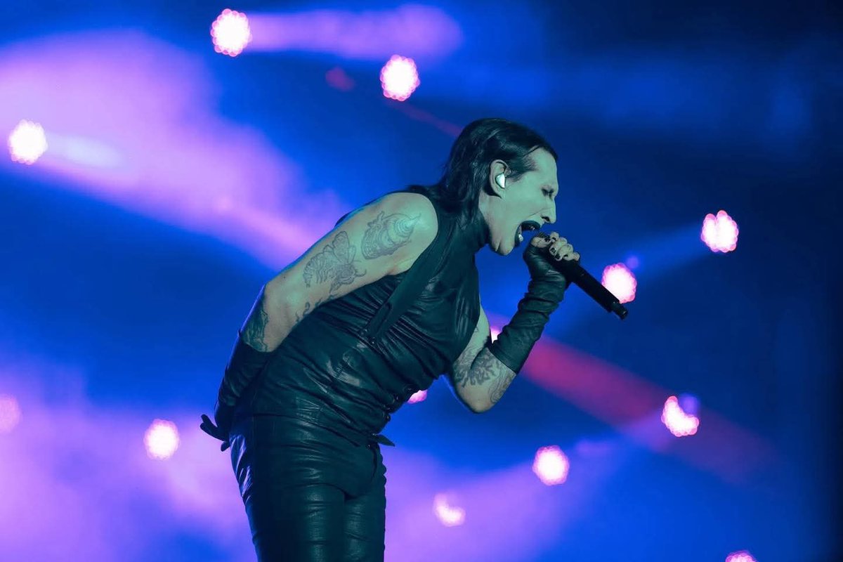 RaulGtzNR's tweet image. EL CONCIERTO QUE CAUSÓ POLÉMICA 

El concierto más mediático, polémico y controversial del año se llevó acabo esta noche ¡Marilyn Manson en  San Luis Potosí! 

Y es que, pese a que la comunidad católica no quería que se presentara en la feria del estado potosino, Marilyn Manson