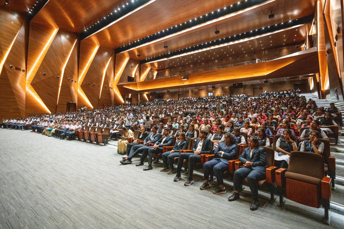 Delighted to have addressed bright young minds stepping into engineering at PSG iTech, Coimbatore, this morning. In a rapidly progressing India, they stand at the gateway to endless opportunities, innovation, technology, and entrepreneurship that await you.  

The road ahead will