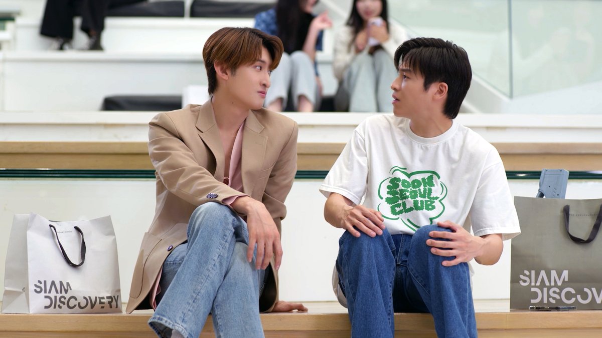 STARSOCIETY_TH's tweet photo. จาก “มิชชั่น” เป็น “หวั่นไหว”? จับพิรุธ “โคจิ” แอบชอบ “มาร์ช”!!
#DatingGameTheSeries 
#DatingGameเดทเกมนี้ต้องได้ใจนาย 
#MarchChutavuth 
#KojiMukai 
#Judo_tantachj 
#Fluke_natouch 
#FondNatticha 
เดทเกมนี้ได้ใจหรือยังนะ? แต่ที่แน่ๆ มีคนใจเต้นแรงแล้ว! “Dating Game เดทเกมนี้ ต้องได้ใจนาย” ซีรีส์ Boy Love กระแสแรงสุดปังทุก EP มิติใหม่ของเรื่องราวความรักข้ามวัฒนธรรม ออนแอร์พร้อมกันทั้งไทยและญี่ปุ่น โดยความร่วมมือระหว่าง Avex Pictures (Japan), Themework Studio (Thailand) และ Studio SRK กำกับโดย กบ ชาครีย์  ล่าสุดเรื่องราว “เกมจีบหนุ่ม” กำลังอัปเลเวลความสนุกข���้นเรื่อยๆ เสิร์ฟโมเมนต์ให้ใจเต้นแรงทุกวินาที เมื่อ โคจิ มุไค ไอดอลชื่อดังจากวง Snow Man รับบท จุนจิ บอสมาดเข้ม สาดดาเมจความคูลไปทั่วทั้งใจแฟนๆ ชาวไทยและญี่ปุ่น ส่วน มาร์ช จุฑาวุฒิ สาดเสน่ห์สดใสในบท ฮิลล์ ได้น่ารักสุดๆ และ ยูโด ธรรม์ธัช กับ ฟลุ้ค ณธัช ในบท เบย์ และ ภัตร สาดความเดือดตั้งแต่เจอหน้ากัน งานนี้มีเรื่องให้ลุ้นต่ออีกยาว
จาก “มิชชั่น” กลายเป็น “หวั่นไหว” หรื���เปล่า? เมื่อบอสสุดเฮี้ยบ จุนจิ (โคจิ) เริ่มมีอาการแปลกๆ ตอนเห็น ฮิลล์ (มาร์ช) อยู่ใกล้ชิดกับ ยีนส์ (ฟ้อนด์ ณัฐทิชา) งานนี้ยีนส์จึงเริ่มแผนลองใจ พิสูจน์ว่าจุนจิรู้สึกยังไงกับ���ิลล์กันแน่ มาจับตาดูอาการของบอสจุนจิผู้เคร่งขรึมกัน ส่วน ภัตร (ฟลุ้ค) ดันมาเจอตื๊อเท่านั้นอย่าง เบย์ (ยูโด) ตามง้อตามจีบไม่หยุด เห็นนิ่งๆ เงียบๆ แบบนี้ แต่พอเอาจริง ภัตรก็จัดหนักไม่ยั้ง เบย์เพลย์บอยตัวตึงจะอดทนเพื่อเกมจีบหนุ่มความหวังของทั้งออฟฟิศได้แค่ไหน รอดูกันใน “Dating Game เดทเกมนี้ ต้องได้ใจนาย” EP 5 วันจันทร์ที่ 11 ส.ค. นี้ เวลา 21.30 น. ทางช่อง Workpoint 23 รับชมเวอร์ชัน Director’s Cut แบบ Non-Stop ไม่มีโฆษณาคั่น ทาง TrueVisions NOW สำหรับผู้ชมในญี่ปุ่น รับชมแบบ Exclusive พร้อมไทยทาง Lemino เวลา 23:30 (JST)

ติดตามข่าวสารซีรีส์ได้ที่: https://t.co/DlWhRKEkIs สำหรับแฟนๆ ชาวญี่ปุ่น https://t.co/6gRRycie57 และ X: @DatingGameJP
