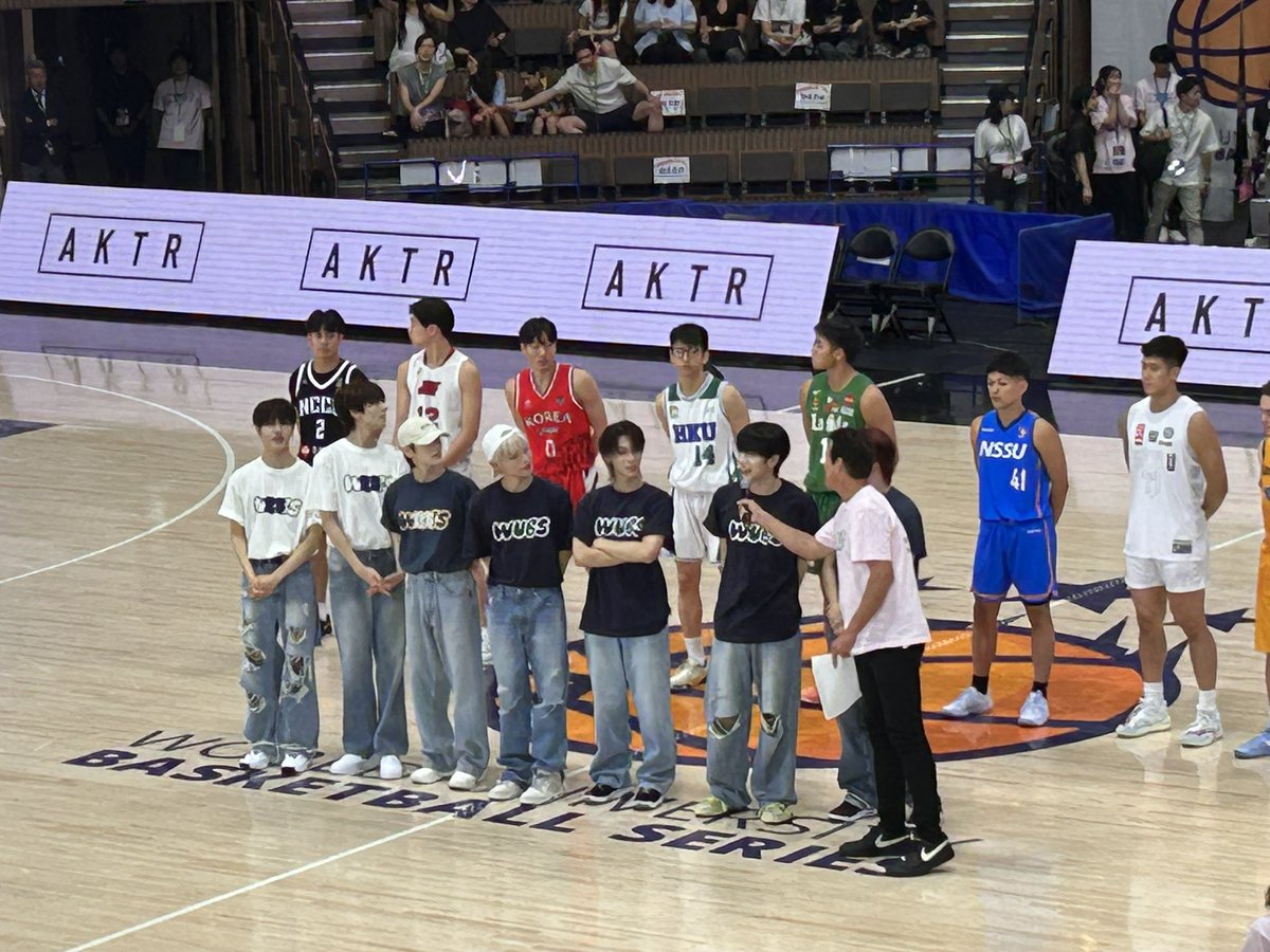 cazun2022's tweet photo. 中1の息子以外のバスケの試合を見に来て…
やっぱり上手いな〜‼️3ポイントチャレンジにズタ&amp;ハンジュン🏀バスケしてるエンサメンバーみれて嬉しい😆コートの中にいるのが、何か新鮮💜＃エンサイン
#worlduniversitybasketballseries https://t.co/bTMUt31PN4