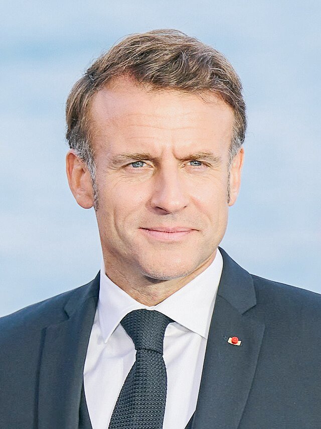 codxrL's tweet image. Aux Macronistes,

N&apos;ayons pas honte de nos victoires.
N&apos;ayons pas peur de ce qui n&apos;a pas marché.
Soyons fiers de notre action sociale.

En seulement 8 ans, nous avons tant fait, sans relâche, sans jamais faillir.

Il nous reste tant encore à accomplir aux côtés d&apos;@EmmanuelMacron.