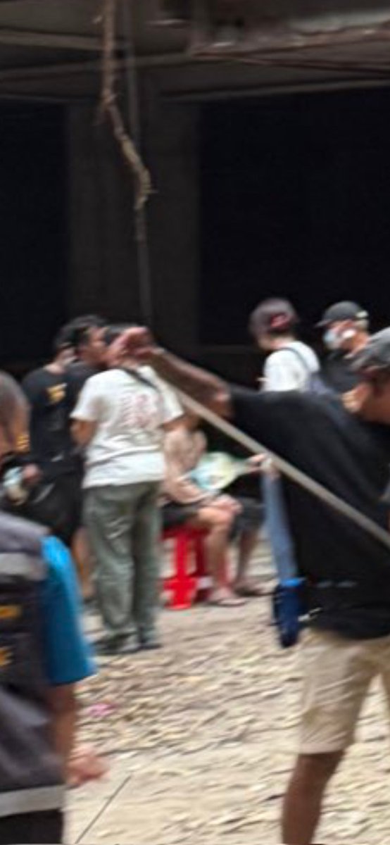 Ghost??

#สิงสาลาตาย
#สิงสาลาตายQ11
#GoddessBlessYouFromDeath