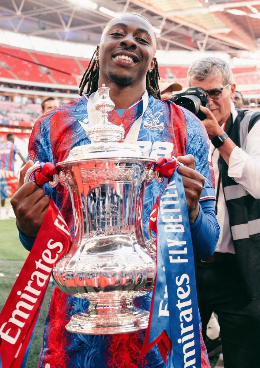 Allthings_THFC (@allthings__thfc) on Twitter photo 🚨🎙️| Fabrizio Romano on Eberechi Eze:
"He's always been on Tottenham's list, so for sure he remains of interest."
(<a href="/FabrizioRomano/">Fabrizio Romano</a>) 🥇 🚨🎙️| Fabrizio Romano on Eberechi Eze:
"He's always been on Tottenham's list, so for sure he remains of interest."
(<a href="/FabrizioRomano/">Fabrizio Romano</a>) 🥇