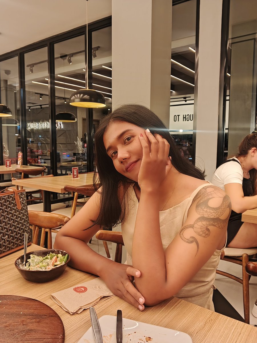 d4nkitsune's tweet photo. Kalo sama yang nggak putih mau ga?
Hehe https://t.co/gynL60Vdtd