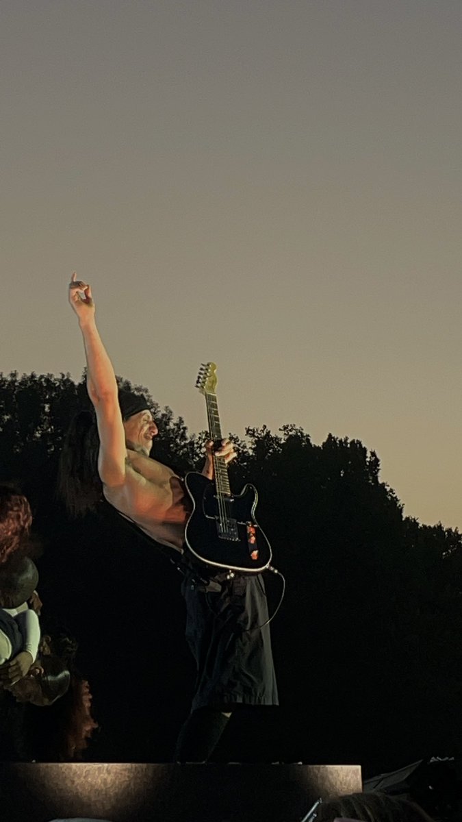 veroniveoff's tweet photo. Rilés crowd loudest on Sziget once again🔥
Thank you @0Riles https://t.co/ppINxy1fCQ