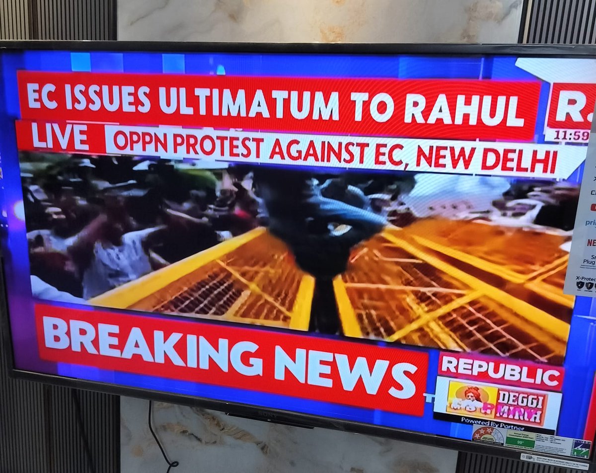 Amelia087467433's tweet photo. ECI is an independent body, they are not bound to share details as per law. And RaGa is deliberately blowing up the issue coz this is another attempt to create chaos and anarchy. It clearly shows INDI is losing Bihar polls and other states. SOROS tool kits exposed again. https://t.co/EXAc30BbHs