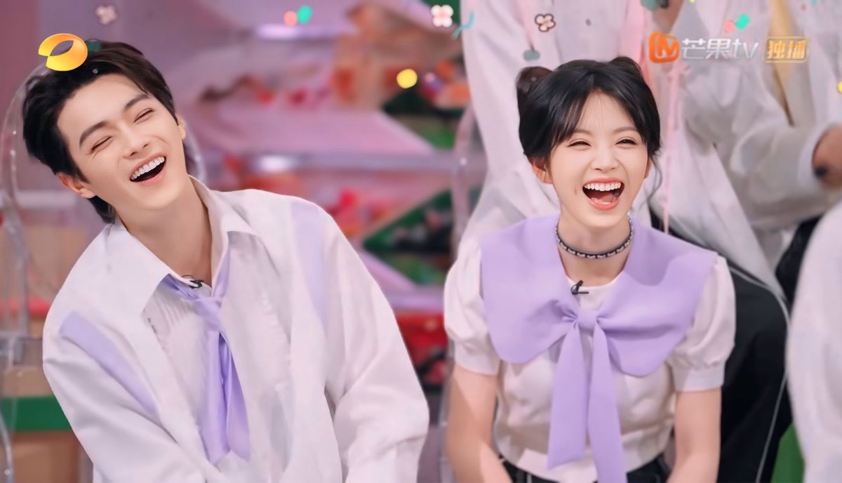 There is very little time left to meet

#XuKai #TianXiWei #MoonlitReunion