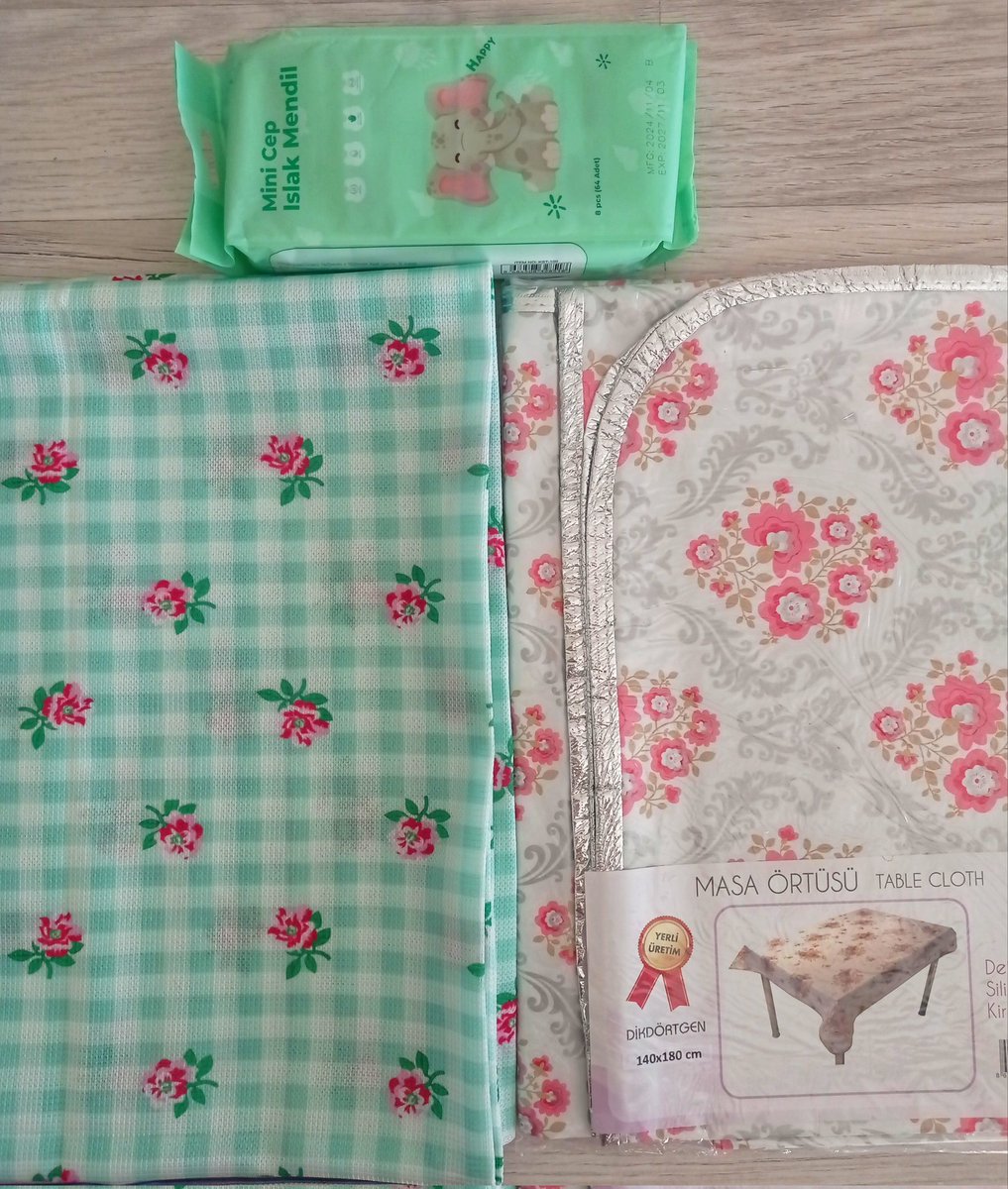 ÇEKİLİŞ 🎉🎈
Çok güzel bir çekilişle geldim.Kazanan bir kişiye silinebilir ve leke tutmaz masa örtüsü birde ıslak mendil.
Şartlar çok basit👇
Bu paylaşımı RT fav yapmak
2 kişiyi etiketlemek.
Sonuç yarın günü açıklanacak,herkese bol şanslar dilerim🎉🎈🥳