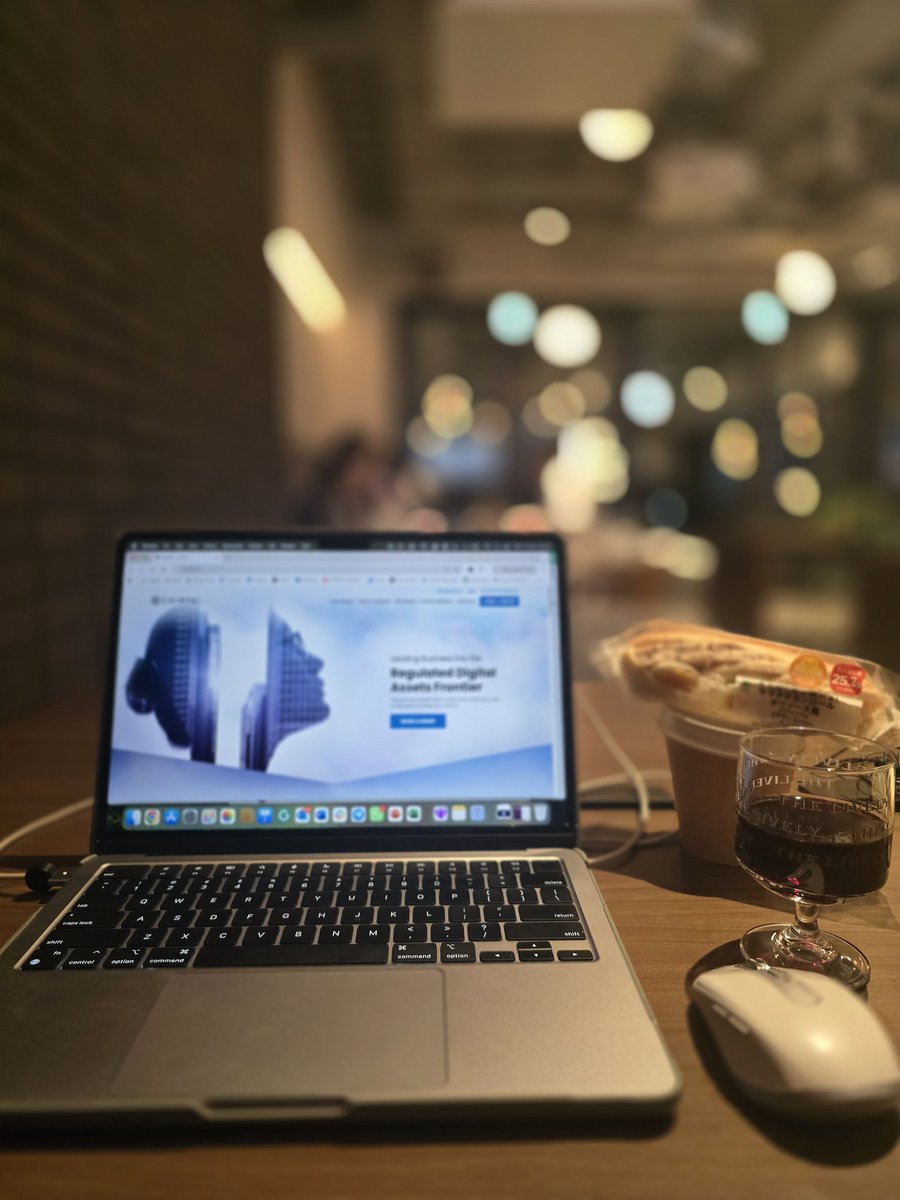 Co-working space in Osaka #🇯🇵. Lunch from the 7 Eleven #🍙 #🥡 #🍡