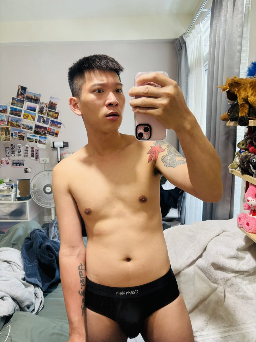 好久沒穿三角小內內了😆😆～

#日常