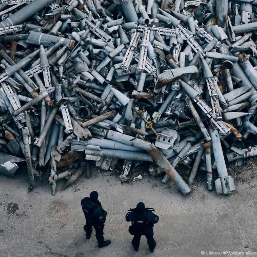 A sanctioned Russian bomb factory got Siemens automation gear through a middleman in China, bypassing US/EU export bans.

The Chinese supplier says Siemens “doesn’t ask who the end user is,” reports Reuters.

1/