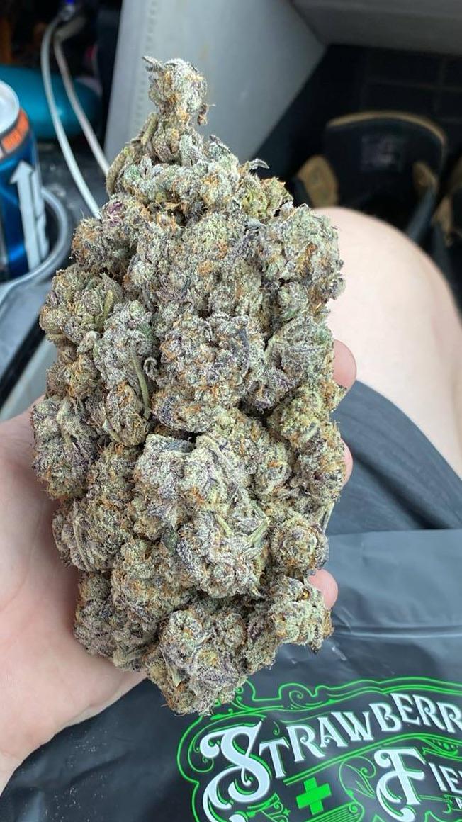 28g #WriteWeed #WeedLife #PuffPUffPass #CannabisCommunity