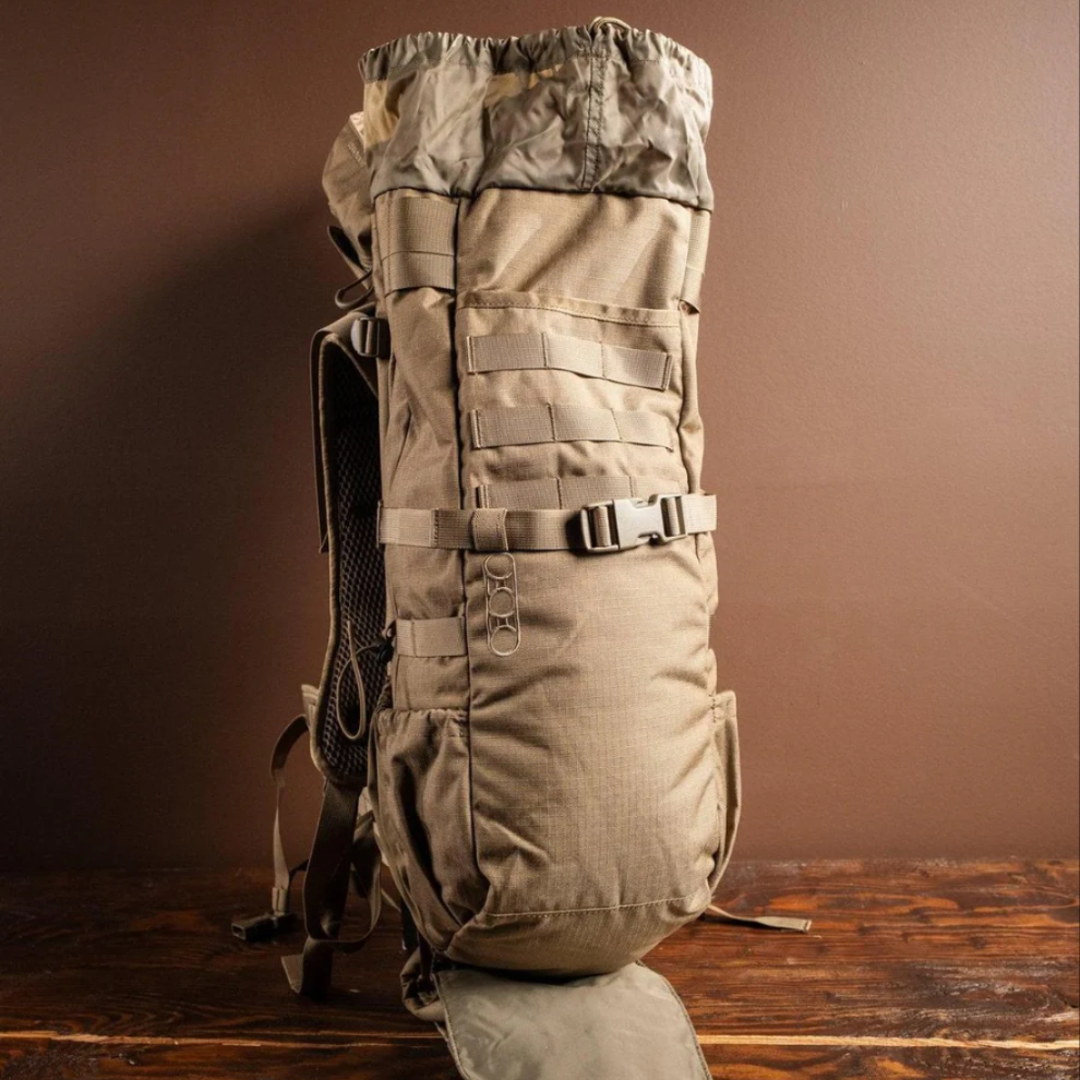 Optic_Warehouse's tweet image. The Eberlestock H2 Gunrunner Pack is the go-to choice for hunters who value mobility, storage &amp;amp; hands-free rifle carry.

• Patented Backscabbard™ for rifles up to 34"
• 1,275 cu in capacity 

👉 shorturl.at/qYkwa

#opw #Eberlestock #Pack #FieldReady