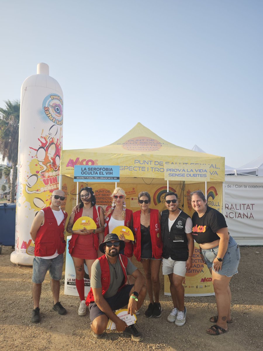calcsicova's tweet photo. 🏁El #TourFestivalerCALCSICOVA al @MedusaFestival.
📍El punt de salut sexual, respecte i trobada positiva ofereix informació i material preventiu a les persones assistents.
#ProvaLaVidaSenseDubtes🌈 amb #CALCSICOVA❤️
👉#ExperiènciaCarnetJove
👉#OrgullDeComunitat https://t.co/1TMADK1UMK
