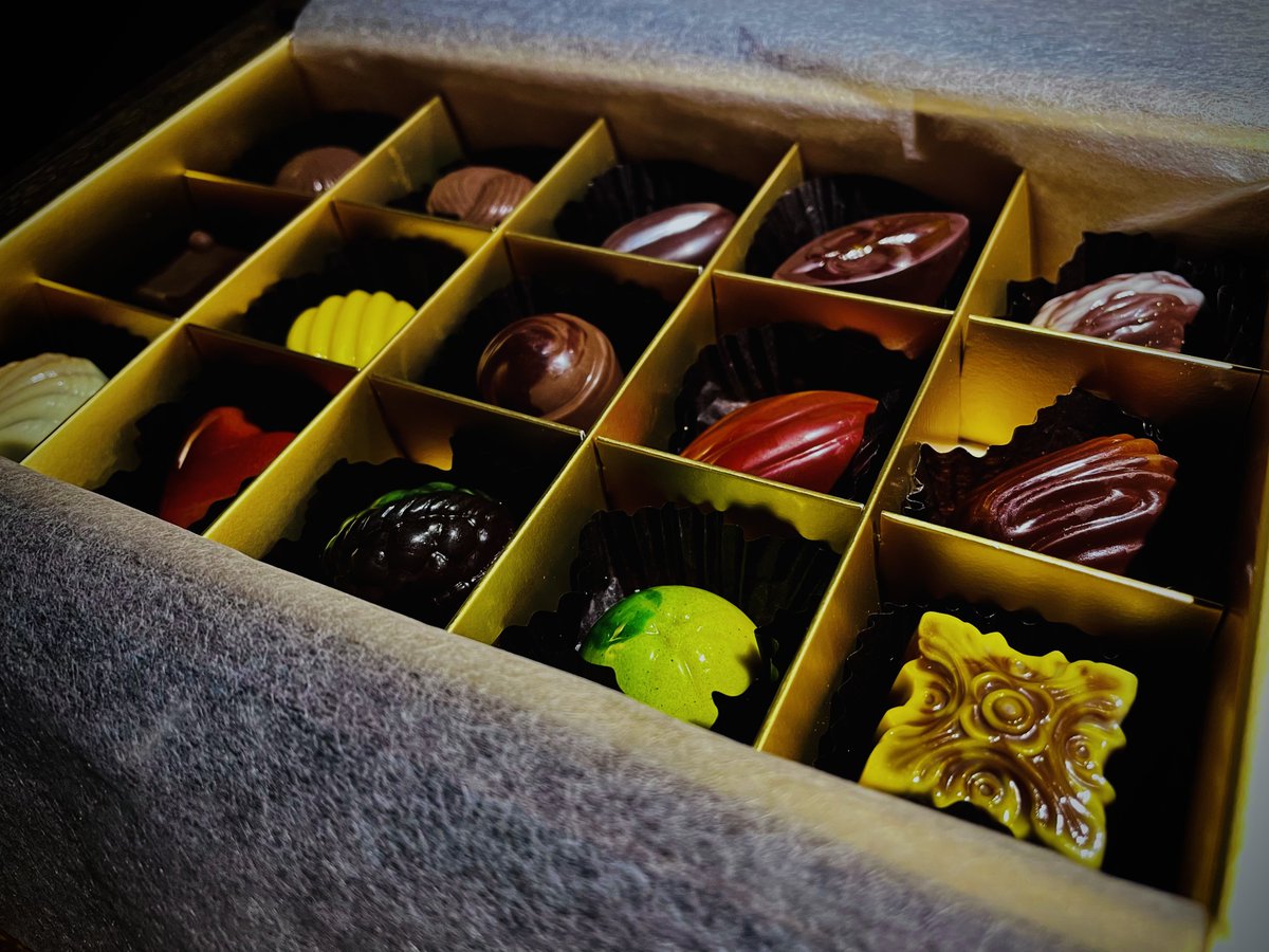 実家産ニガヨモギ
完熟の貴陽
Airgeadのチョコレート

色々揃ってます

本日も16:00-
空席あります