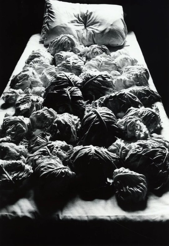 Fgdesnoyer's tweet image. Tal día como hoy, 11 de agosto de 1955 nació la fotógrafa japonesa Michiko Kon.rte